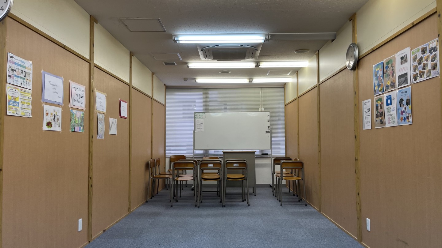 入学式の準備をしています