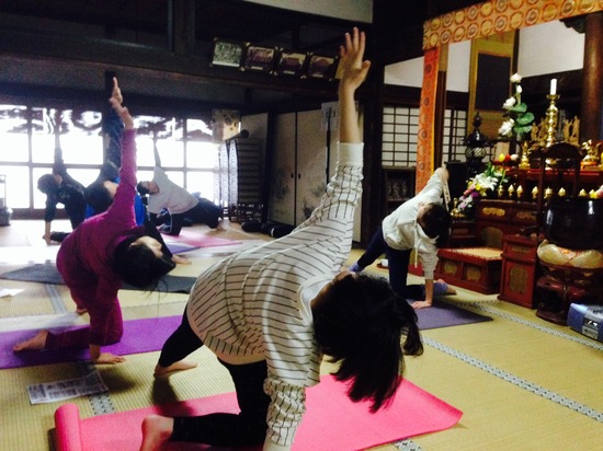 YogaDay　～ヨガ教室～