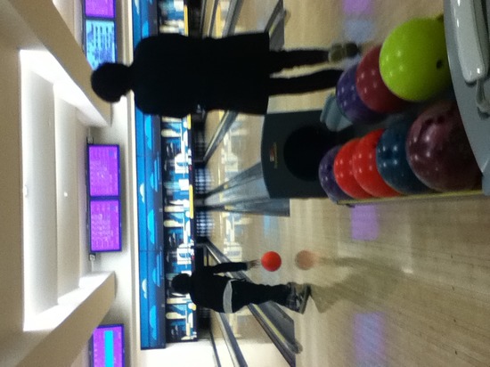 ボーリングでスッキリ！