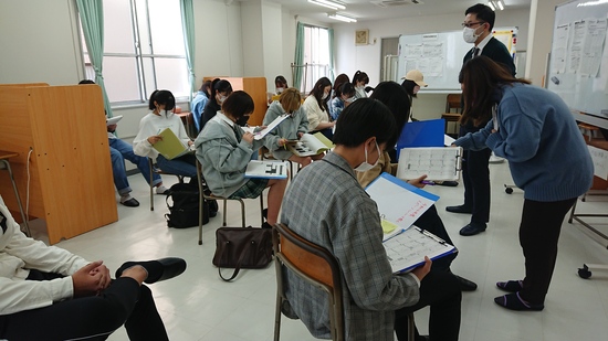 スクーリング・単位認定試験説明会を行いました