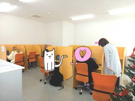 レポート頑張っています