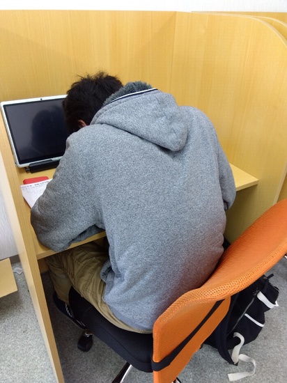 レポート大詰め！