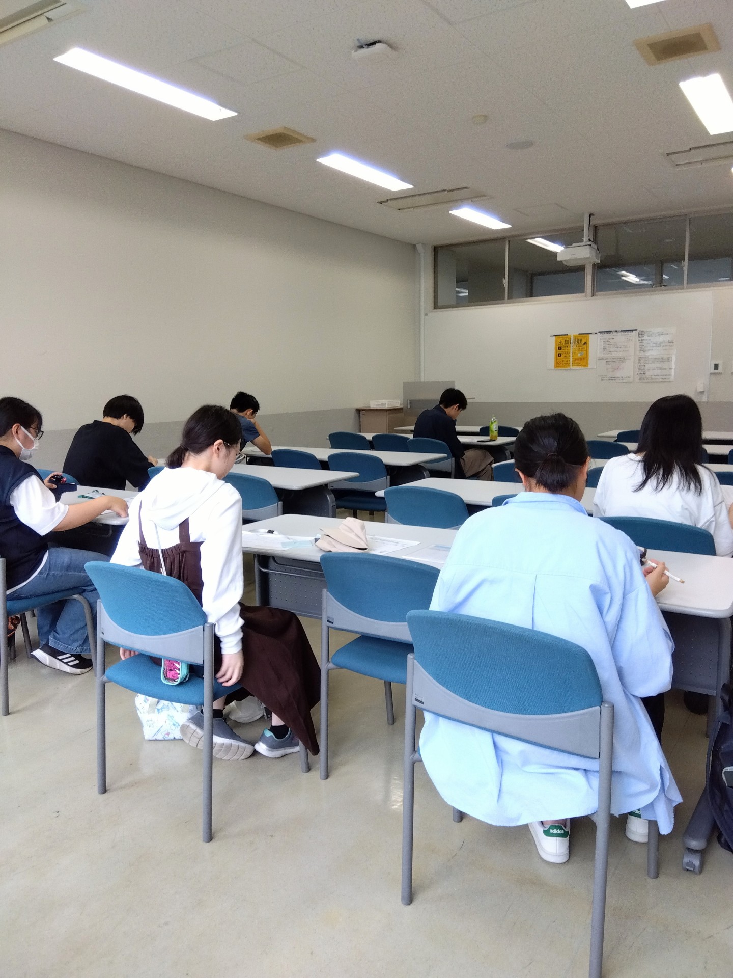 単位認定試験が始まりました｜北京都キャンパスの様子