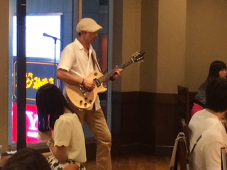 受験生のお洒落な勉強スタイルStarbucks Coffee 池袋明治通り店