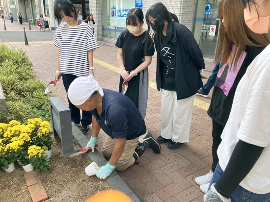ボランティア・秋の花壇づくり