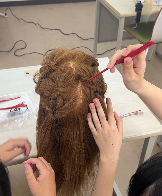 美容の仕事を体験！ヘアアレンジ＆ハンドマッサージ✨