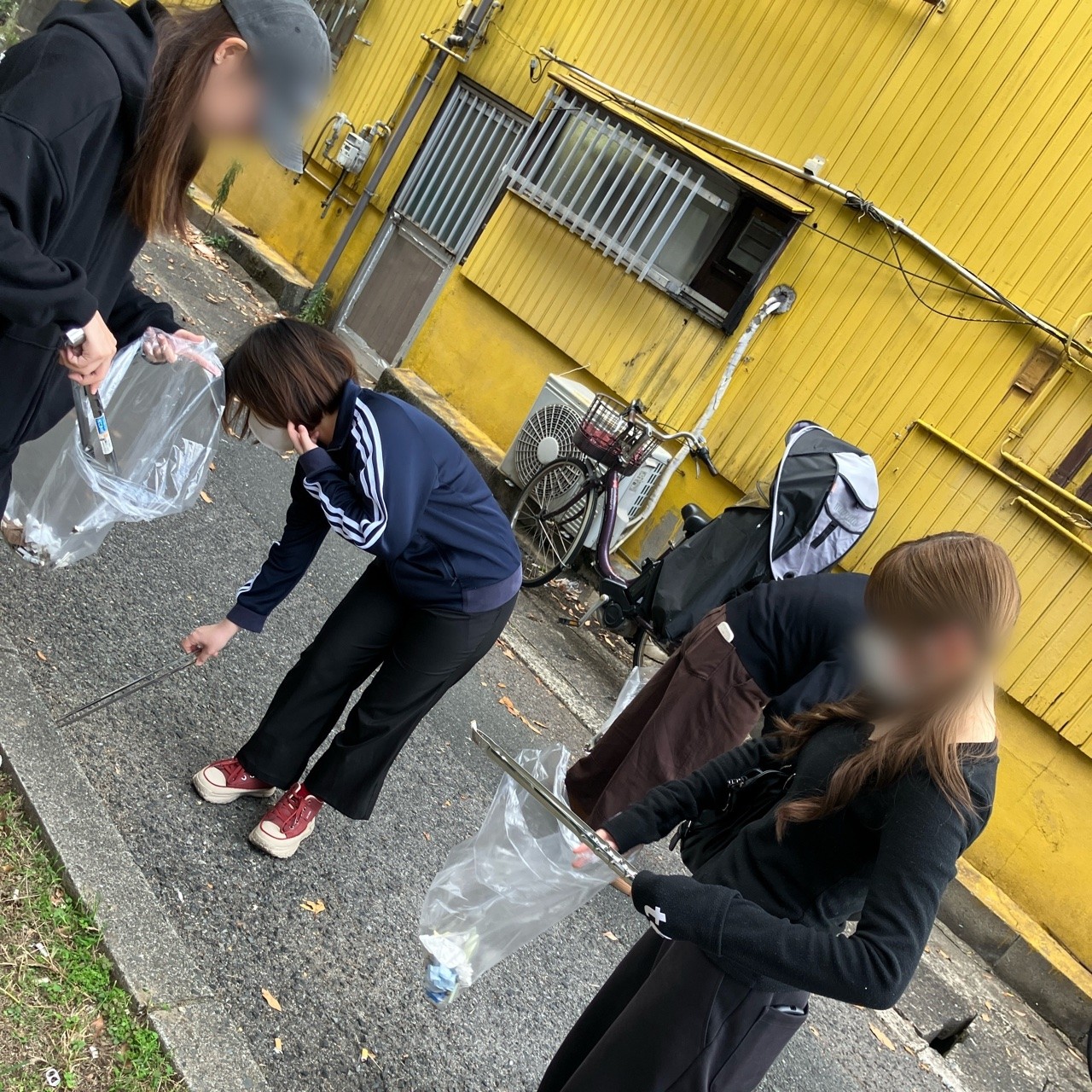 JR小倉駅周辺の清掃活動
