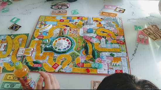 大盛り上がりの人生ゲーム！