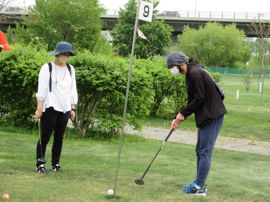 パークゴルフで心地よい汗を流す！