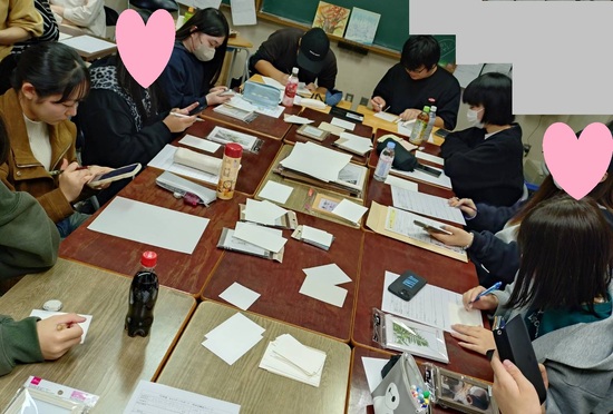 特別活動「イラストを描こう！」を実施しました