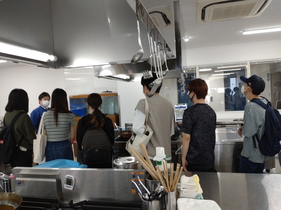 特別活動で『専門学校岡山ビジネスカレッジ』訪問