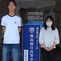 卒業生がキャンパスに遊びに来てくれました！