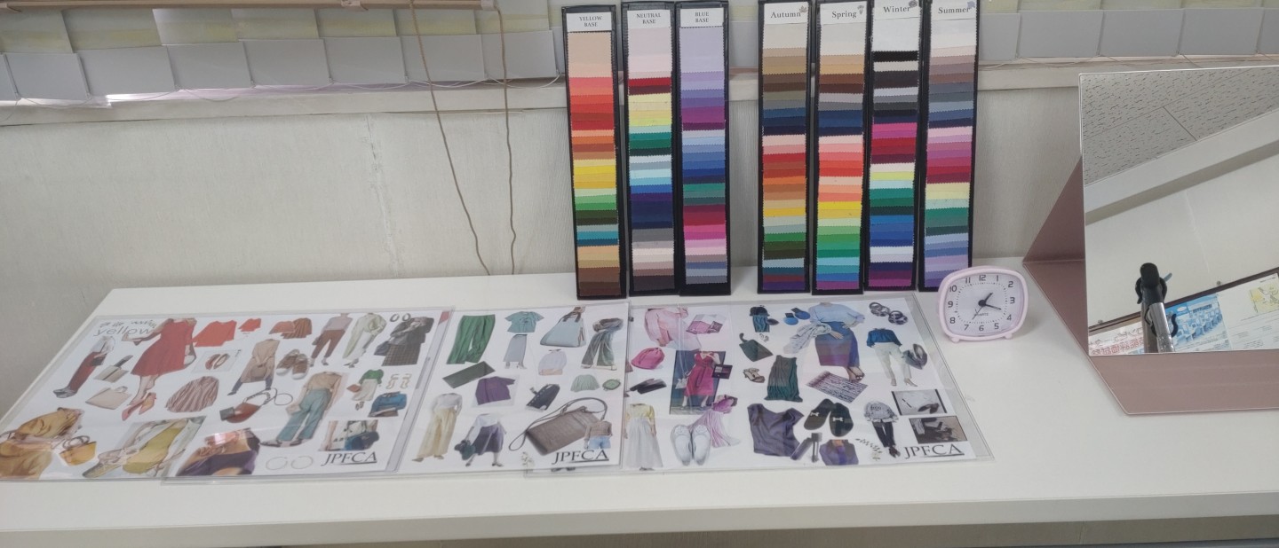 色彩心理・カラー診断に関する特別授業を行いました