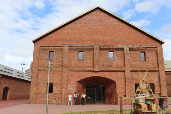 弘前校外学習～弘前大学＋れんが倉庫美術館見学
