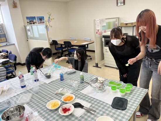 特別活動で七夕ゼリー作り(^^♪新潟キャンパス