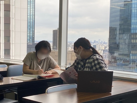 大学生インターンが中学生・高校生を元気にする