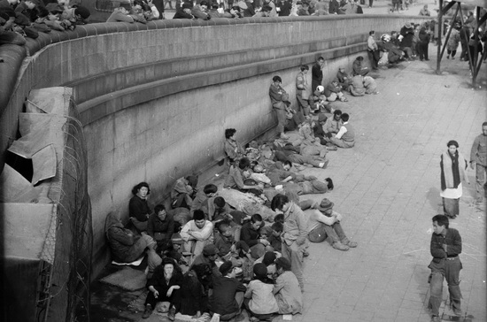 終戦の日に想像する「誰も助けてくれない日」のこと #金曜日のひとやすみ vol.12