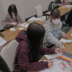 【質問】友達をつくりたいのですが、同級生はいますか？　