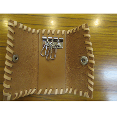 「本革細工体験～キーケースを作ろう！」を行いました！