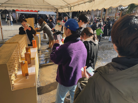 初詣に行きました♪( ´θ｀)ノ