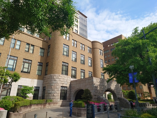 裁判所の見学と傍聴を体験しました