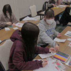 【質問】友達をつくりたいのですが、同級生はいますか？