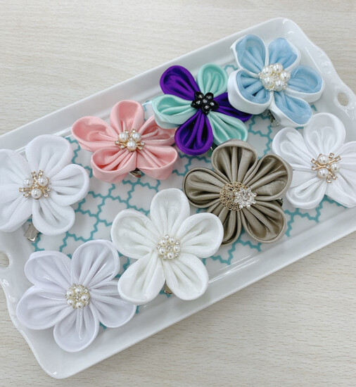 特別活動で卒業式のコサージュ作り♪《水沢キャンパス》