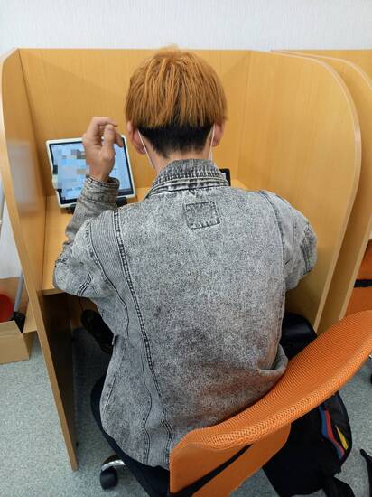 提出ラッシュ！ レポート締切直前のキャンパス