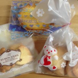 友チョコに交じって、スタッフにもくれました。