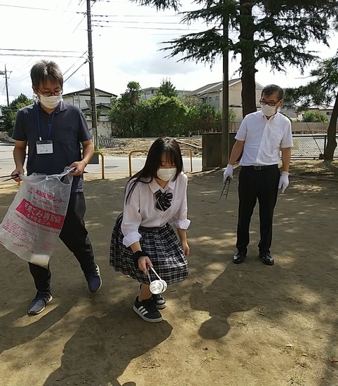 キャンパス周辺環境清掃ボランティア活動を行いました