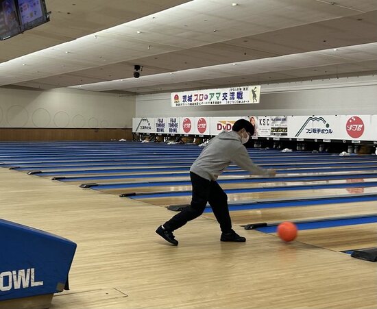 恒例ボウリング大会！