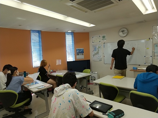 スクーリングガイダンスを行いました