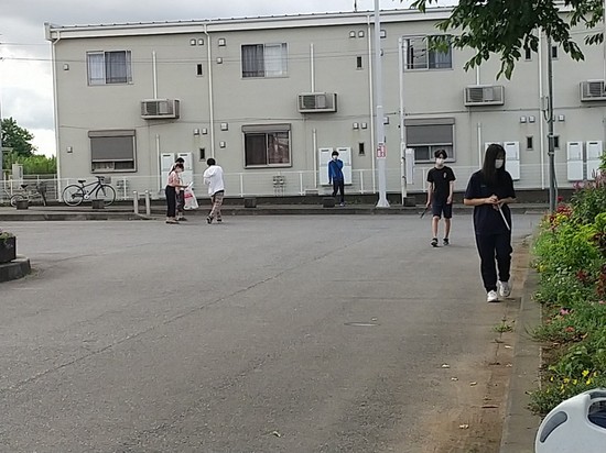 駅周辺環境清掃ボランティアをしました