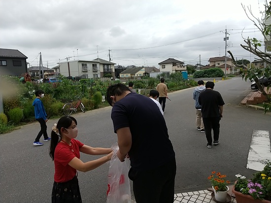 ボランティア活動しました