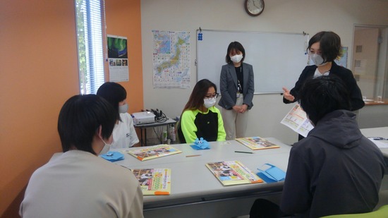 特別活動　上級学校相談　保育士体験