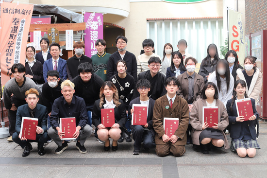 温かい雰囲気に包まれた奉還町学習センター卒業式