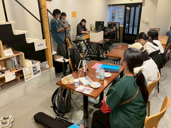 6月21日オープンスクール開催 ～音楽交流カフェで温かい雰囲気づくり～