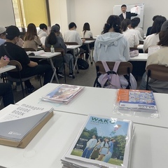 特別活動「上級学校説明会」が開催されました。